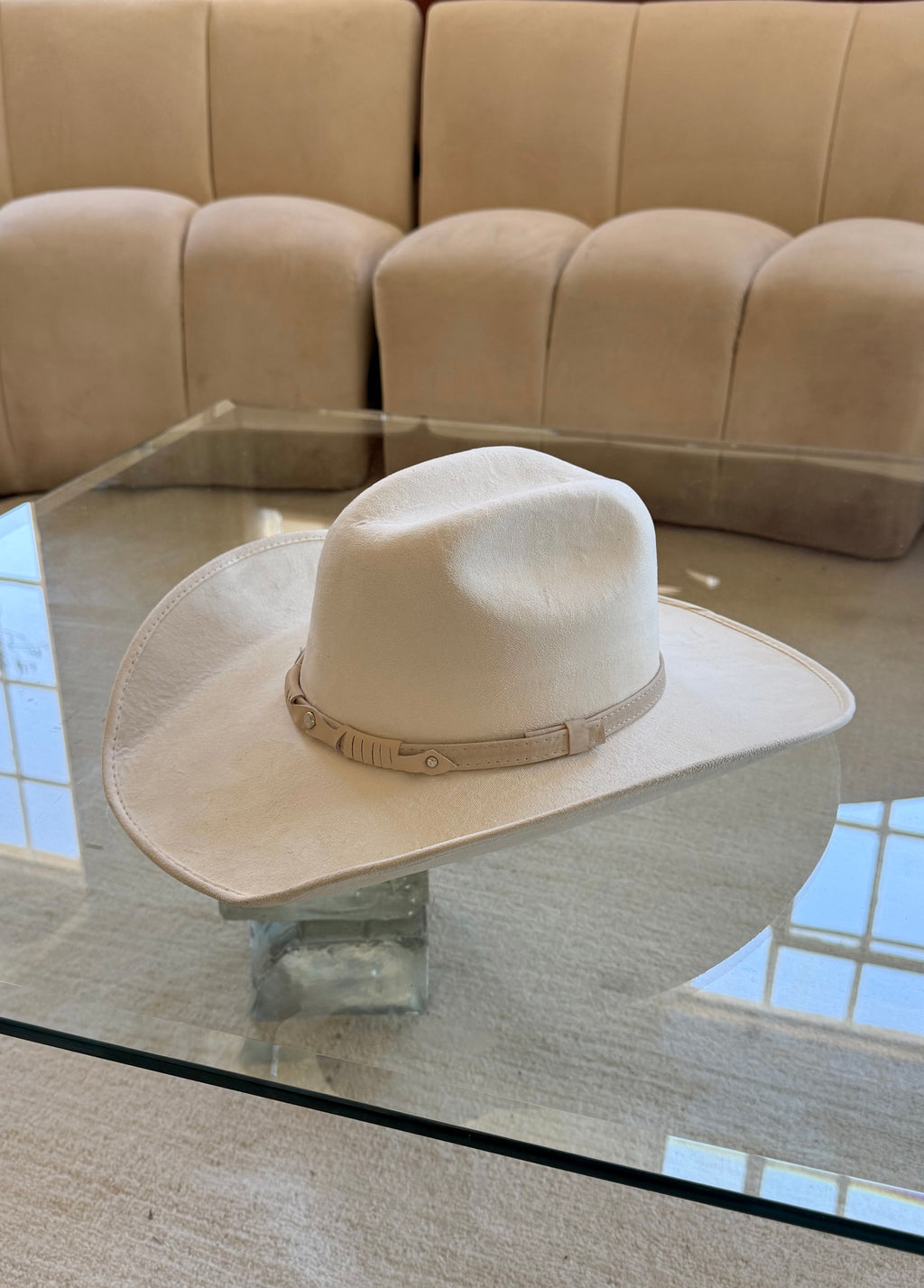 Amarillo hat